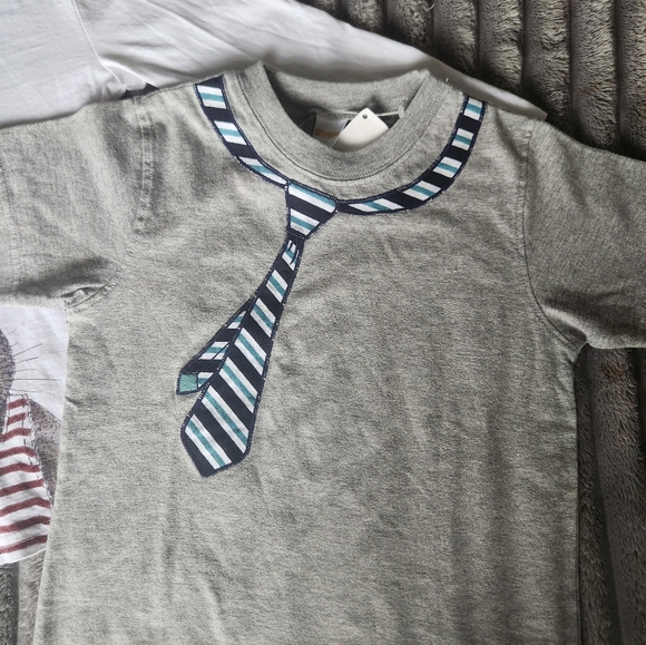 Gap Kids Easter bundle Cool Bunny Longsleve, T- Shirt, Shorts, Linen 4t - Picture 2 of 6